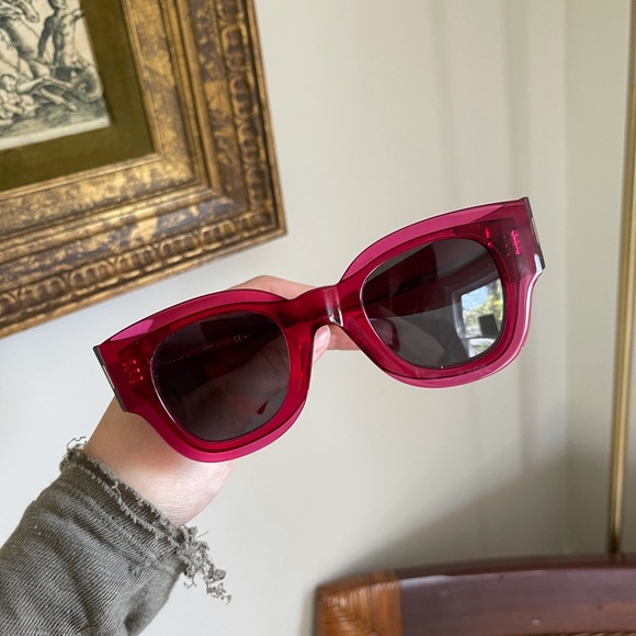 CELINE SUNGLASSES - Picture 1 of 3